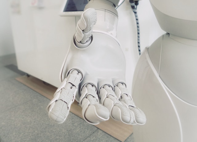 AI and Machine Learning in Healthcare 2023: Opportunities and Challenges